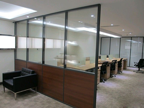 鋁合金邊框玻璃隔斷做法有那些？